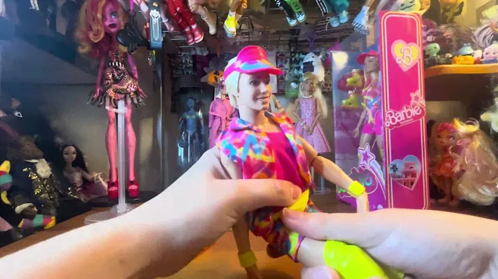 He’s just Ken! Barbie The Movie In-Line Skating Outfit  Ken Doll unboxing and review